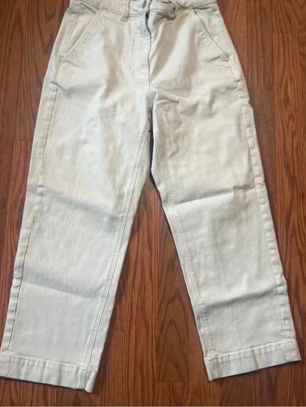 Everlane women’s Relaxed Straight Jeans in Light Beige size 4